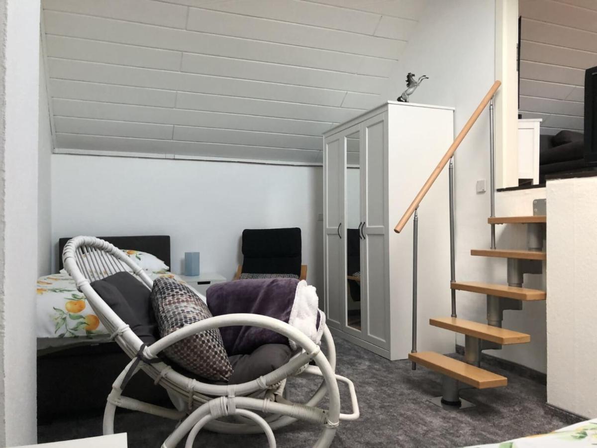 Ferienwohnung Auf Denkmalgeschuetztem Sturmhof Grefrath Buitenkant foto