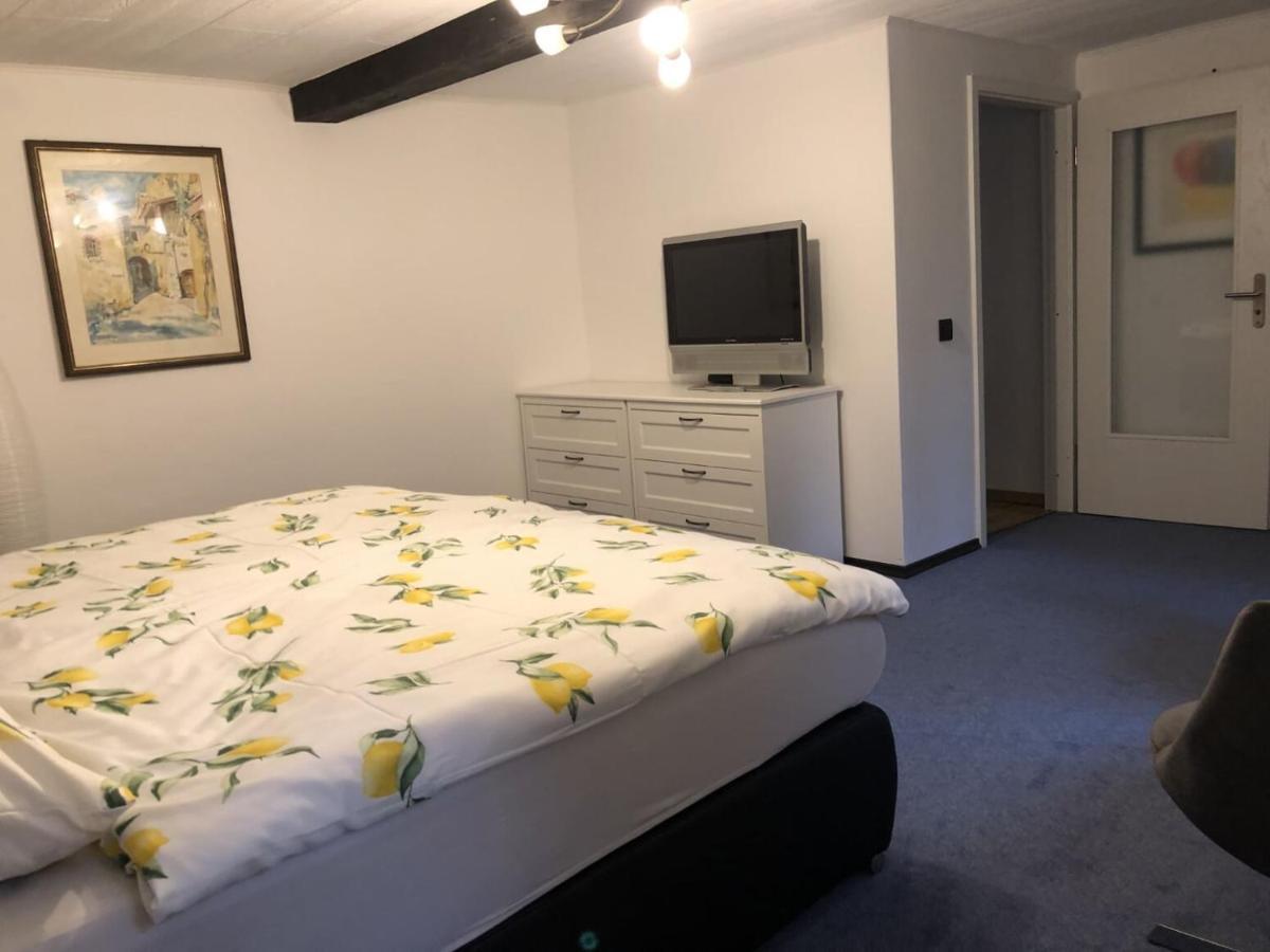 Ferienwohnung Auf Denkmalgeschuetztem Sturmhof Grefrath Buitenkant foto